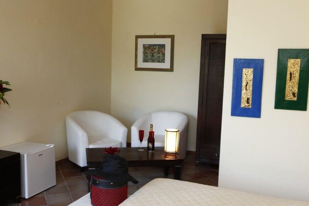 Il Poggio Dei Pettirossi Hotel Bevagna ภายนอก รูปภาพ